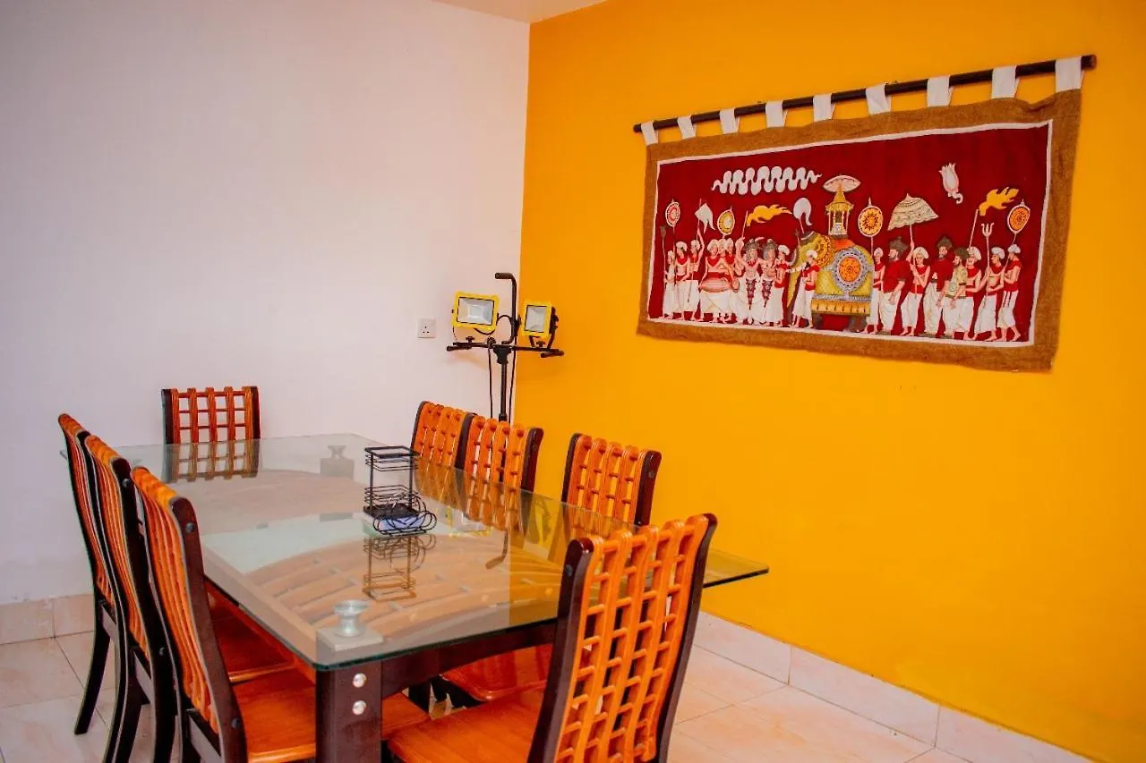 Loony Villa Negombo 0*,  Šrí Lanka