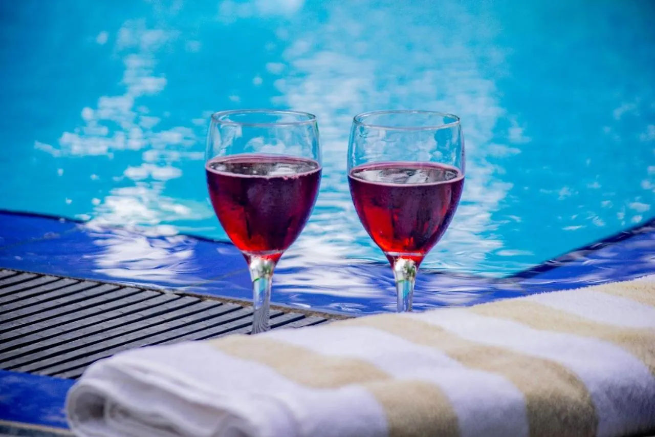 Loony Villa Negombo
